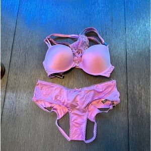 NWT Very Sexy Push Up Bra & Bow Panty Set